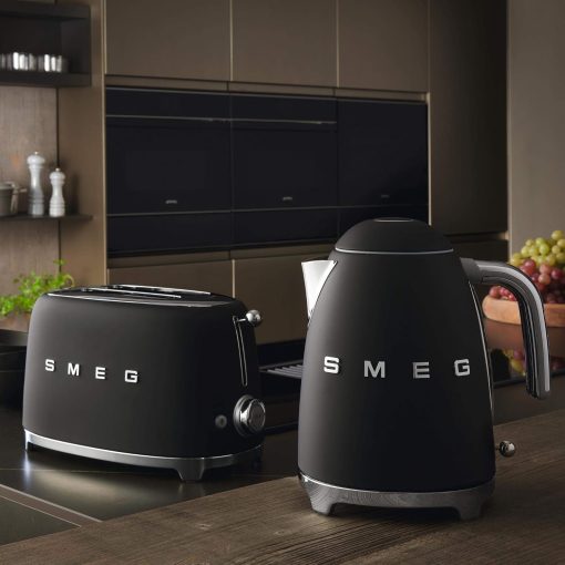 Smeg, Bouilloire électrique KLF03PGEU 1,7 L, Filtre Anticalcaire Lavable, Arrêt Automatique de Sécurité, Indicateur de Niveau d'Eau, Base Antidérapante, Range Cordon, Puissance 2400W, Vert d'Eau - Image 14