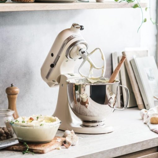 KitchenAid Robot Patissier I Artisan I Robot cuisine multifonctions à tête inclinable I Avec 4 accessoires I Bol de 4,8L | Crème - Image 24