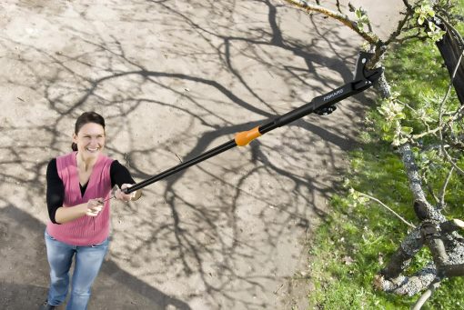Fiskars Coupe-Branches Multifonctions Télescopique, pour Bois vert et Rameaux, Revêtement antiadhésif, Lame en acier/manche en aluminium, longueur 2,4 - 4 m, noir/orange, UPX86, 1023624 - Image 51