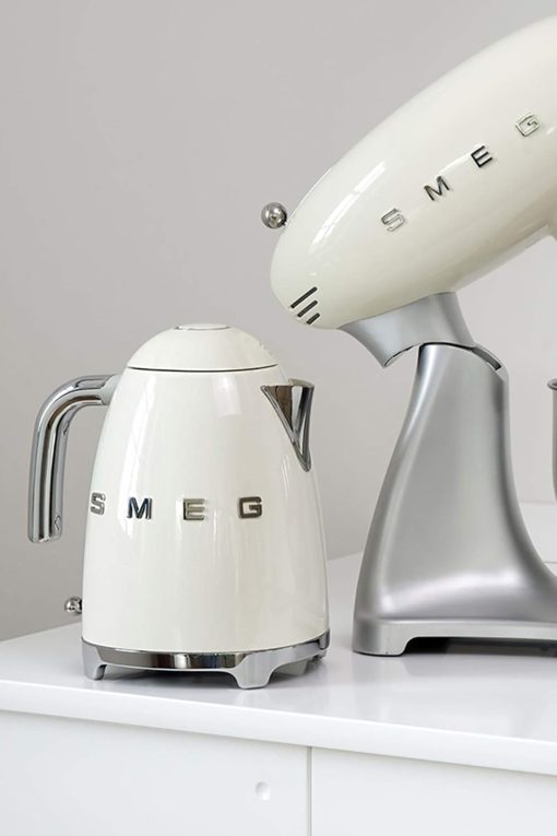 Smeg, Bouilloire électrique KLF03PGEU 1,7 L, Filtre Anticalcaire Lavable, Arrêt Automatique de Sécurité, Indicateur de Niveau d'Eau, Base Antidérapante, Range Cordon, Puissance 2400W, Vert d'Eau - Image 28