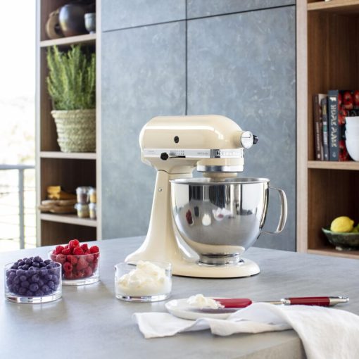 KitchenAid Robot Patissier I Artisan I Robot cuisine multifonctions à tête inclinable I Avec 4 accessoires I Bol de 4,8L | Crème - Image 23