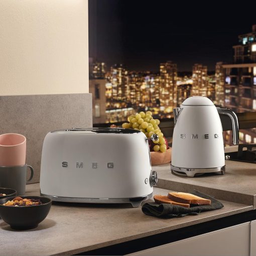 Smeg, Bouilloire électrique KLF03PGEU 1,7 L, Filtre Anticalcaire Lavable, Arrêt Automatique de Sécurité, Indicateur de Niveau d'Eau, Base Antidérapante, Range Cordon, Puissance 2400W, Vert d'Eau - Image 81